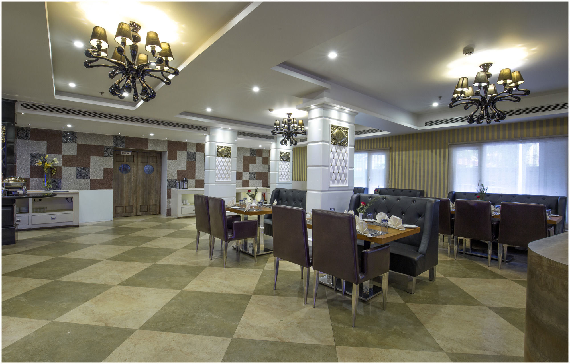 Hotel The Pgs Vedanta Kochi Exterior foto