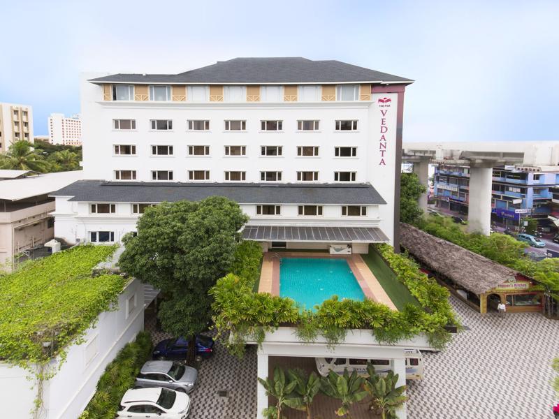 Hotel The Pgs Vedanta Kochi Exterior foto